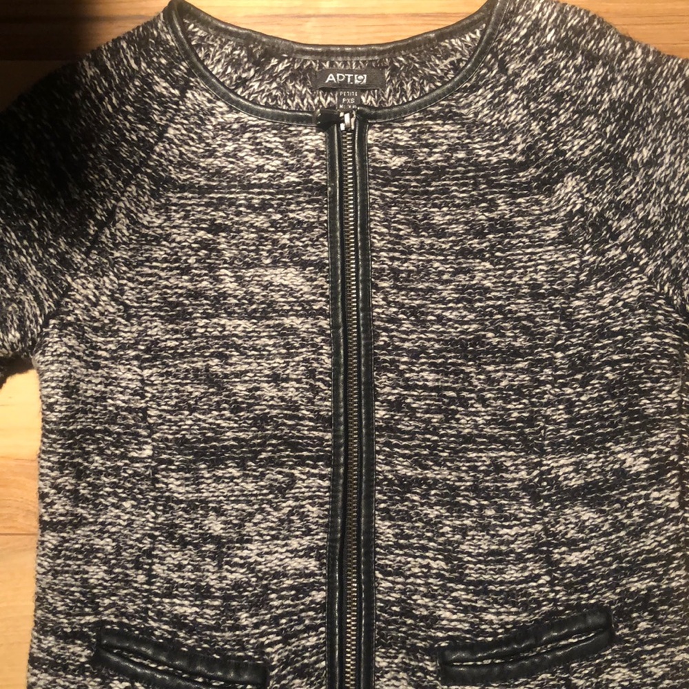 Sweater jacket - Picture 3 of 6